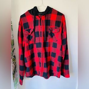 ✨Reccess Men’s Red and Black Plaid Print Hooded Flannel Button Up Shacket | L✨